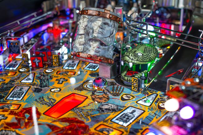 Stern Pinball x Metallica Remastered - 2024 Premium Model, 